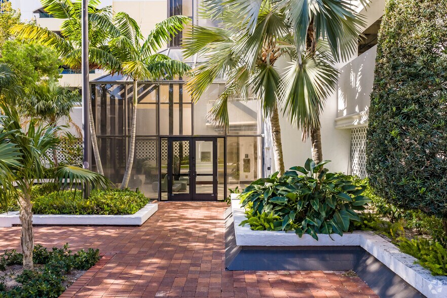 More Photos Of 40 SE 5th St, Boca Raton Office For Lease