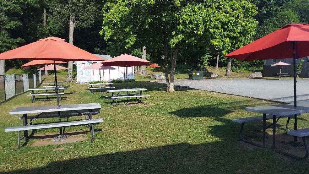 More Photos Of 1620 Ulster Ave, Lake Katrine Restaurant For Lease