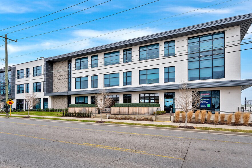 More Photos Of 900 Main St, Nashville Storefront Retail Office For Lease