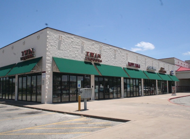 Primary Photo Of 850 N Bell Blvd, Cedar Park Unknown For Lease