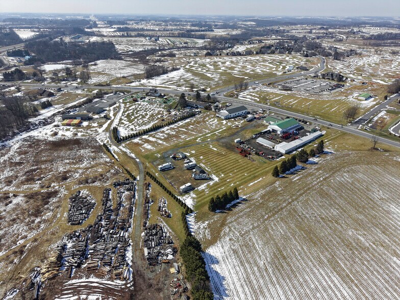 More Photos Of 460 Limestone Rd, Oxford Freestanding For Sale