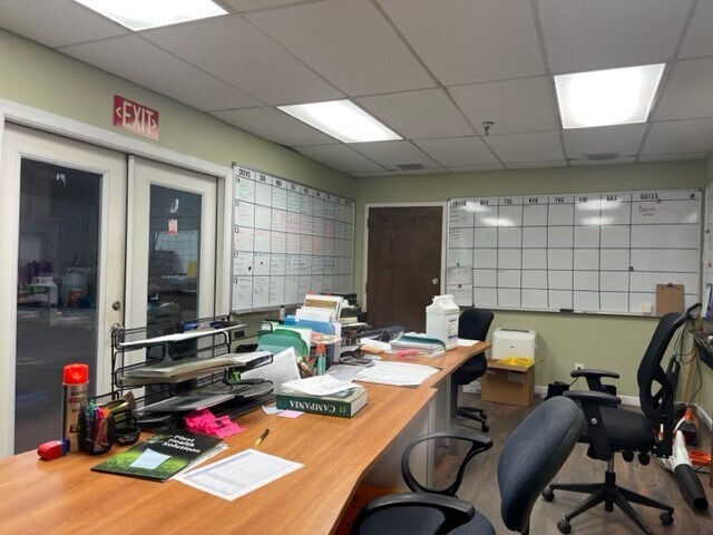 More Photos Of 1109 25th St, West Palm Beach Light Distribution For Lease