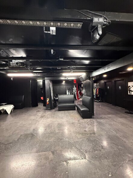 More Photos Of 777 NE 79th St, Miami Freestanding For Sale