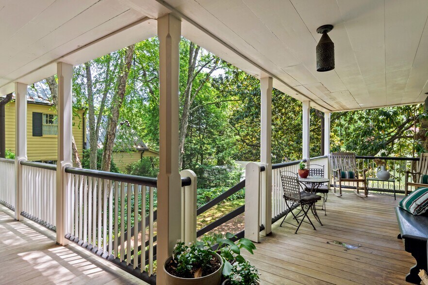 More Photos Of 803 S Main St, Winston-Salem Hospitality For Sale
