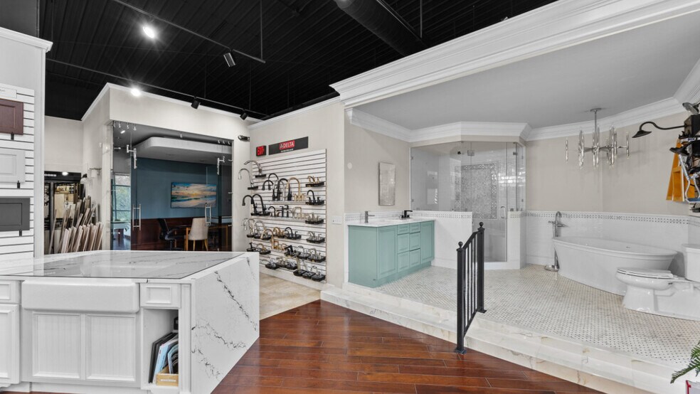 More Photos Of 13570 NW 101st Dr, Alachua Warehouse For Lease