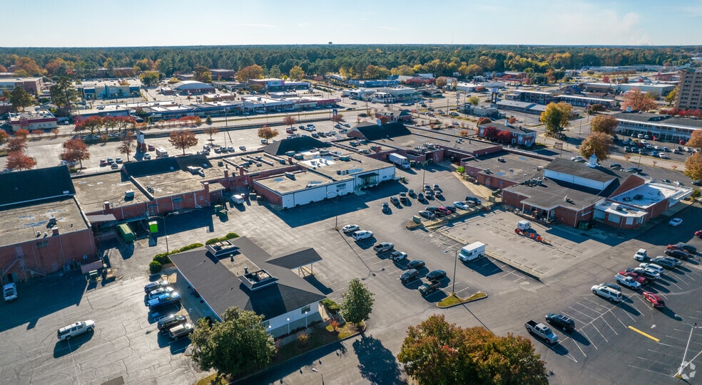 More Photos Of 2620-2738 Bragg Blvd, Fayetteville Unknown For Lease