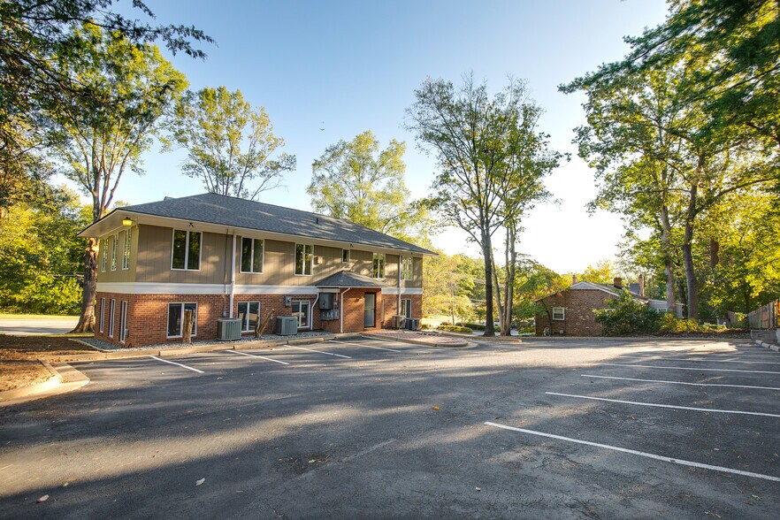 More Photos Of 8417 Patterson Ave, Richmond Office For Lease