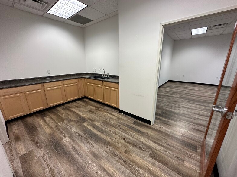 More Photos Of 855 Maestro Dr, Reno Office For Lease