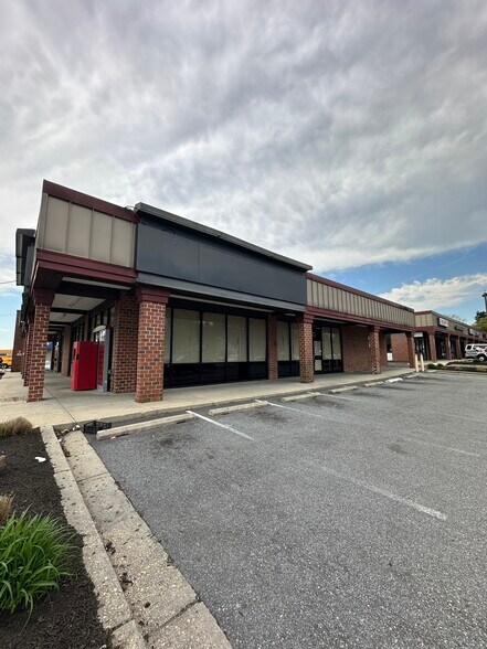 More Photos Of 5049-5057 Garrett Ave, Beltsville Freestanding For Lease