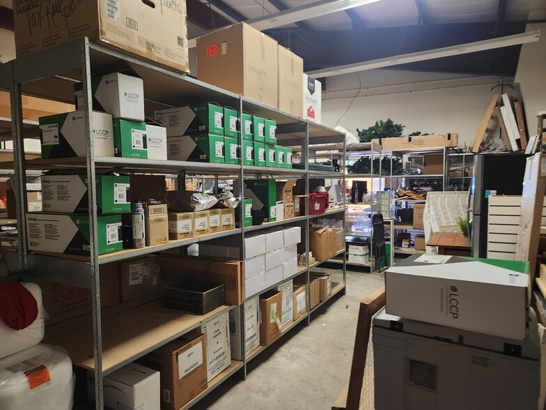 More Photos Of 29670 Ellensburg Ave, Gold Beach Storefront For Sale