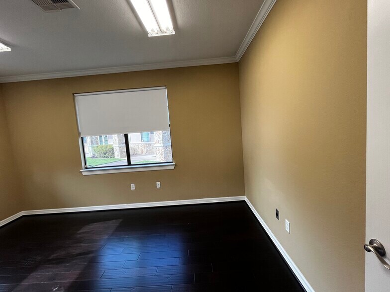 More Photos Of 4502 Riverstone Blvd, Missouri City Medical For Lease