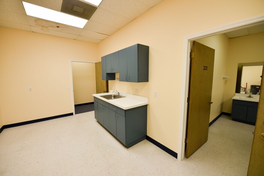 More Photos Of 1209 Tech Blvd, Tampa Loft Creative Space For Lease