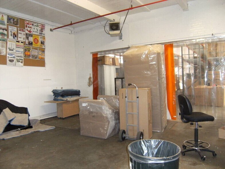 More Photos Of 5020 S Colorado Ave, Seattle Warehouse For Sale