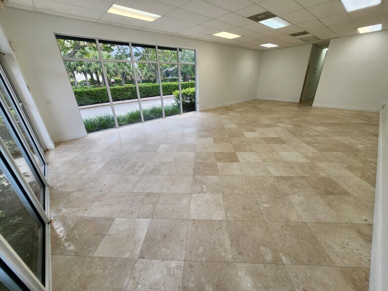 More Photos Of 2400 W Sample Rd, Pompano Beach Storefront Retail Office For Sale
