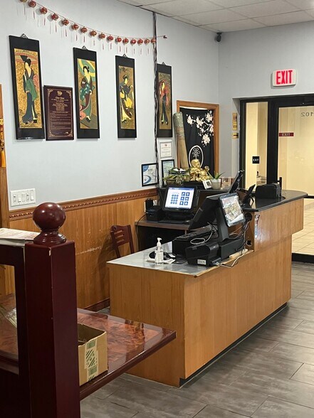 More Photos Of 333 Allegheny Ave, Oakmont Office For Lease
