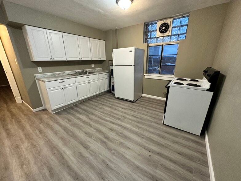 More Photos Of 25 W Chestnut St, Washington Apartments For Sale