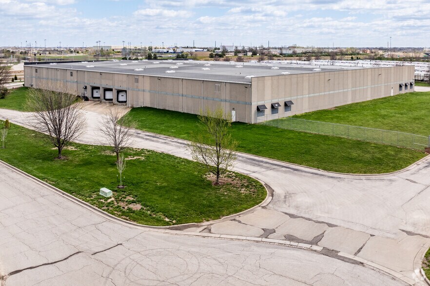 More Photos Of 7910 Hedge Lane Ter, Lenexa Manufacturing For Sale