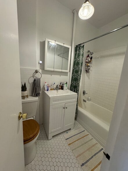 More Photos Of 179 7th Ave, Brooklyn Storefront Retail Residential For Sale