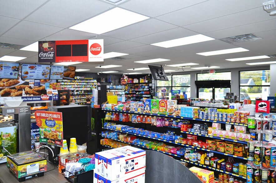 More Photos Of 341 S Main St, Bishopville Service Station For Sale