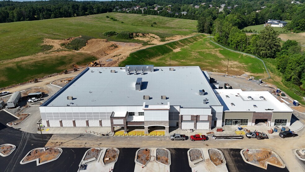 More Photos Of 2300 Ring Rd, Elizabethtown Storefront For Lease