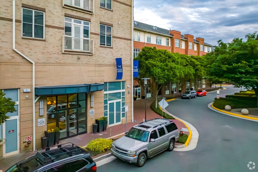 More Photos Of 2323 Dulles Station Blvd, Herndon Apartments For Lease