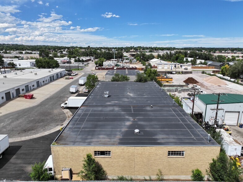 More Photos Of 5540-5564 Gray St, Arvada Warehouse For Lease
