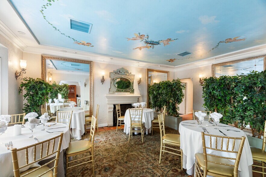 More Photos Of , Beverly Hills Unknown For Sale