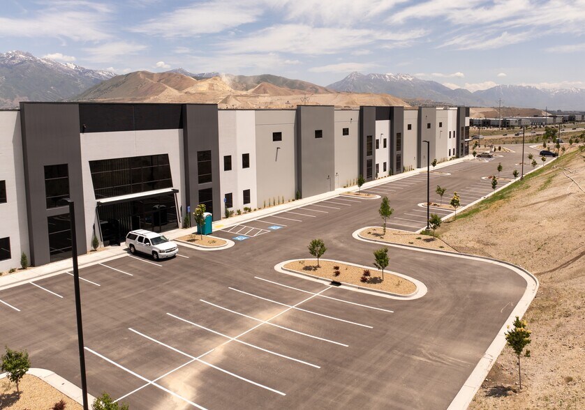 More Photos Of 15897 South Axia Drive, Herriman Warehouse For Sale