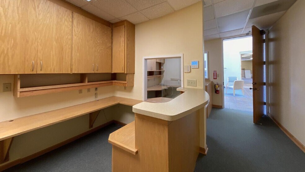 More Photos Of 911 Moraga Rd, Lafayette Medical For Lease