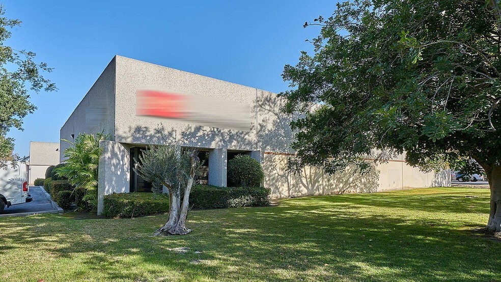 More Photos Of 13810 Bentley Pl, Cerritos Warehouse For Lease