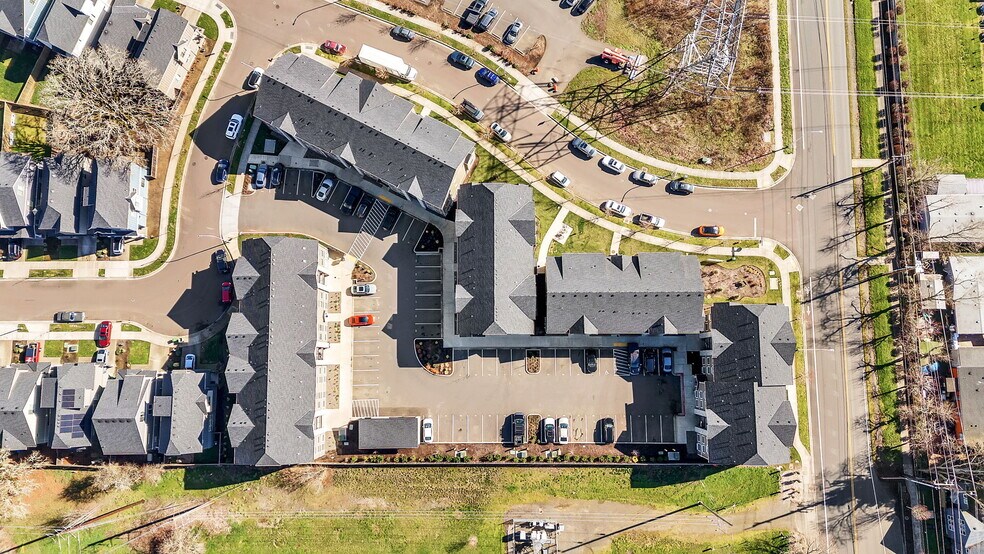 More Photos Of 421 NE 80th Ave, Hillsboro Apartments For Sale