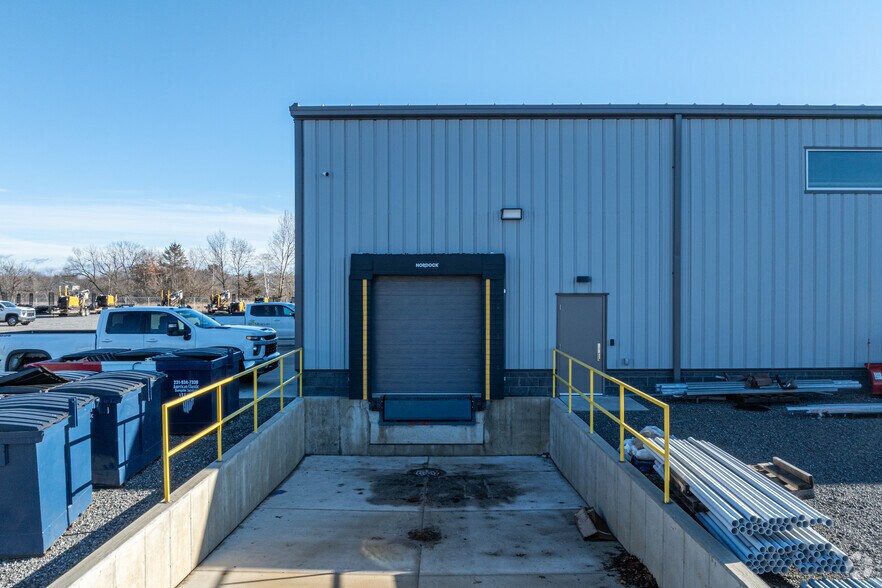More Photos Of 541 S Industrial Dr, Newaygo Warehouse For Sale