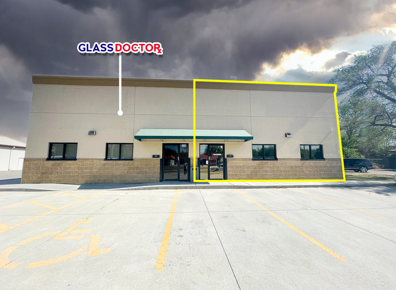 More Photos Of 206 N West St, Wichita Industrial For Lease