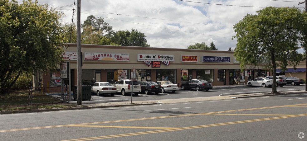 More Photos Of 2318-2338 Merrick Rd, Merrick Storefront For Sale