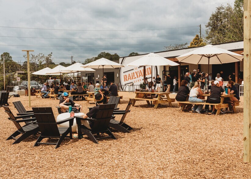 More Photos Of 141 Richardson Blvd, Black Mountain General Retail For Sale