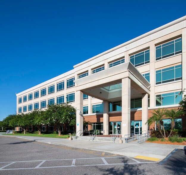 More Photos Of 3620 Queen Palm Dr, Tampa Loft Creative Space For Lease