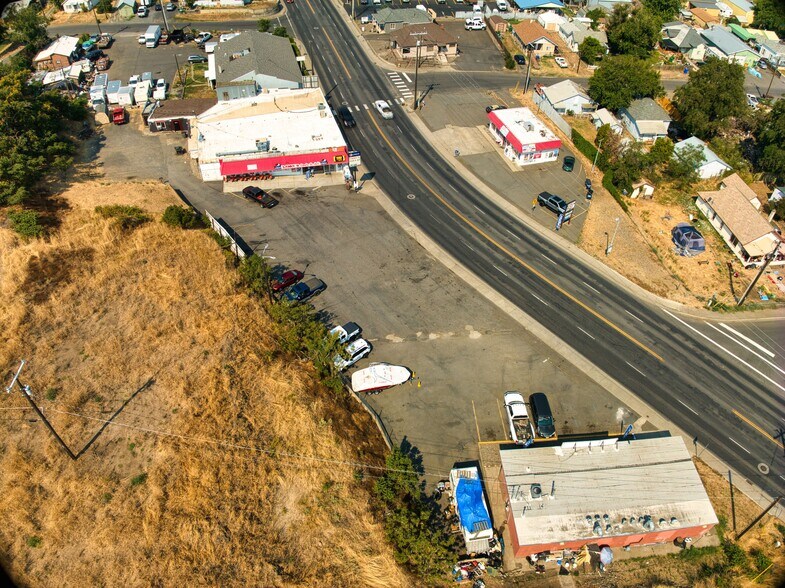 More Photos Of 2414 Main St, Lewiston Convenience Store For Sale