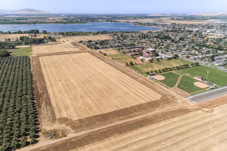 More Photos Of Rodeo Estates, Woodlake Land For Sale