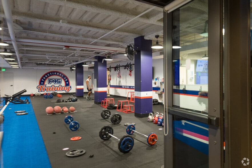 More Photos Of 330 S Cedros Ave, Solana Beach Apartments For Lease