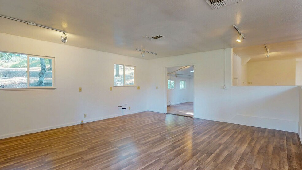 More Photos Of 15386 Little Valley Rd, Grass Valley Freestanding For Sale