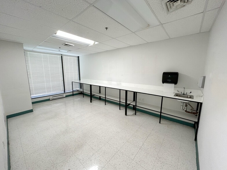 More Photos Of 241 S 6th St, Philadelphia Apartments For Lease