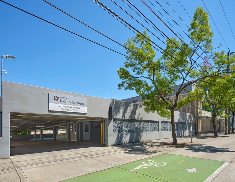 More Photos Of 700 Broadway, Seattle Medical For Lease