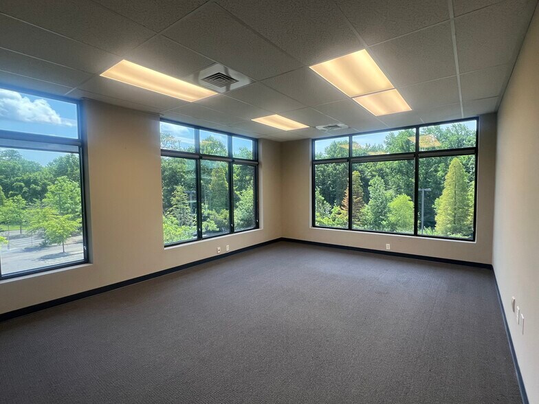 More Photos Of 597 Old Mount Holly Rd, Goose Creek Medical For Sale
