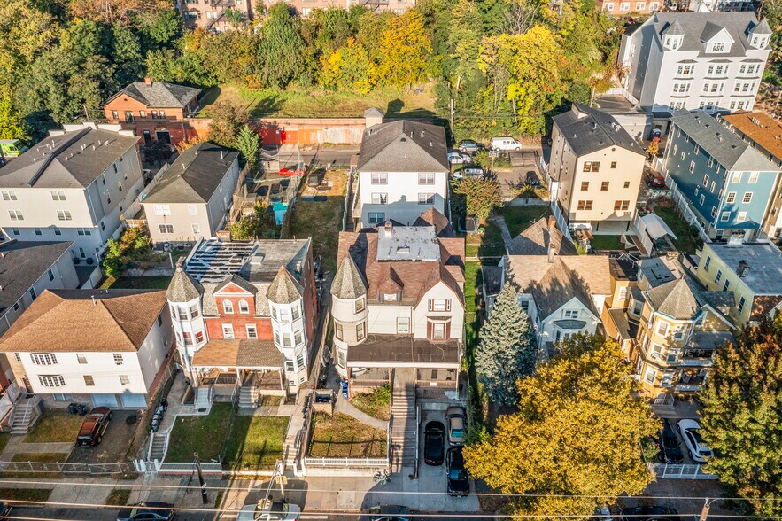 More Photos Of 368-370 Summer Ave, Newark Apartments For Sale