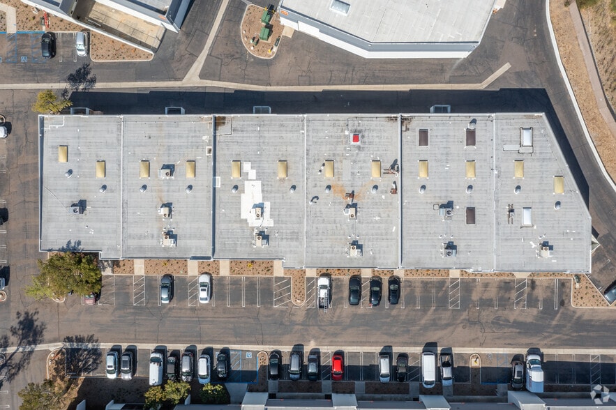 More Photos Of 540 S Andreasen Dr, Escondido Manufacturing For Lease