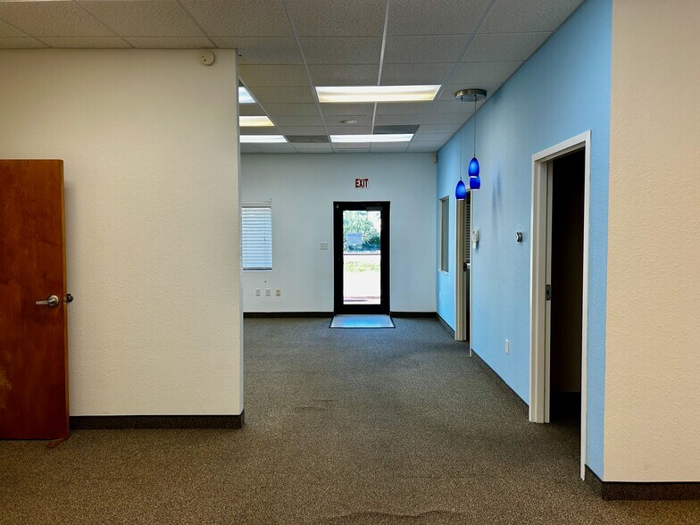 More Photos Of 3237 N Tyrone Blvd, Saint Petersburg Auto Repair For Sale