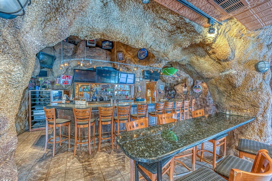 More Photos Of 45 Hanover St, Lebanon Restaurant For Lease