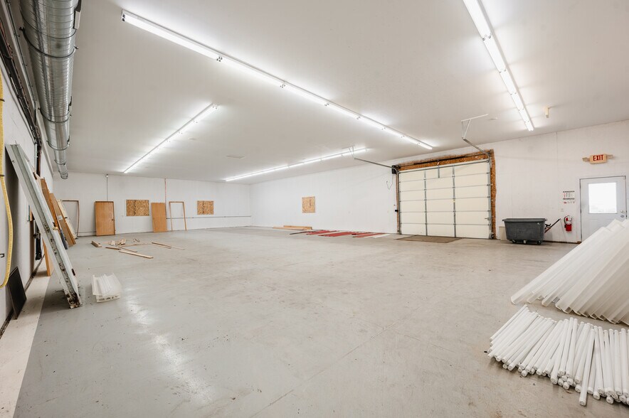 More Photos Of 373 280th St, Osceola Industrial For Lease