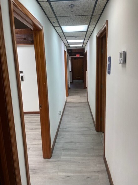 More Photos Of 8200 W Sunrise Blvd, Plantation Office For Sale