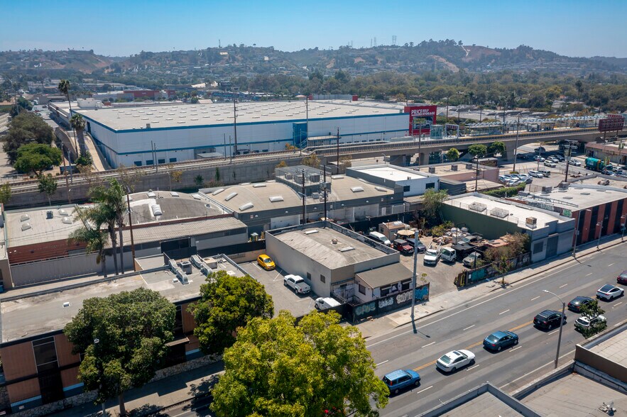 More Photos Of 5048 W Jefferson Blvd, Los Angeles Apartments For Lease
